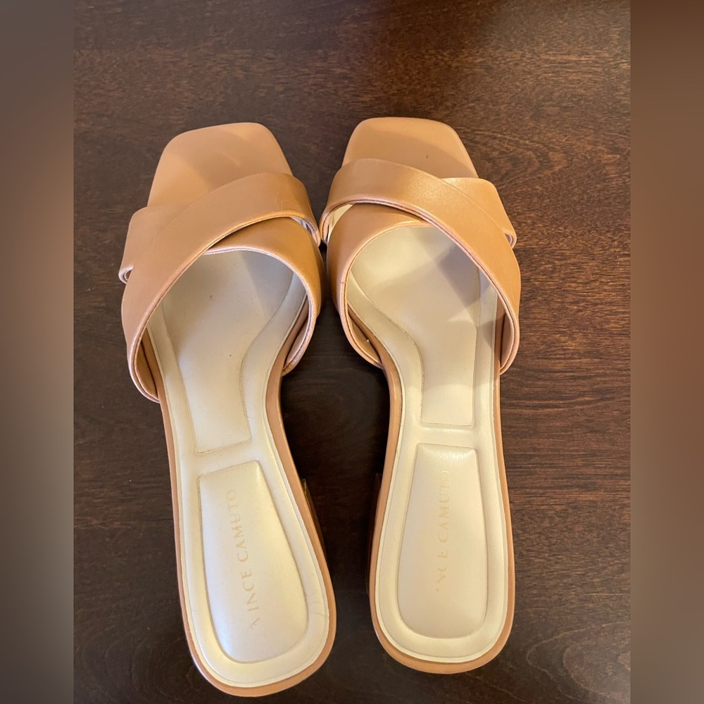 Vince Camuto Women's Tan Slide Sandals Size 7 - Picture 2 of 4